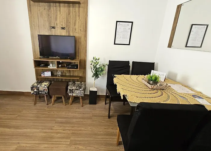 Praia Do Tombo - Apto Completo Com Garagem, Wi-Fi E Ar Condicionado Guarujá